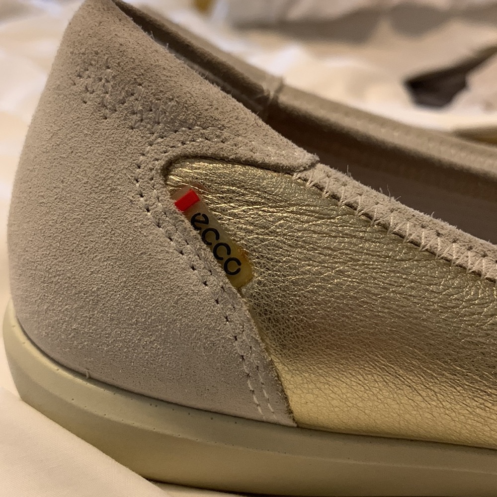 Take me with you! Cute ecco gold and cream leather sneakers size 37 - Picture 2 of 8